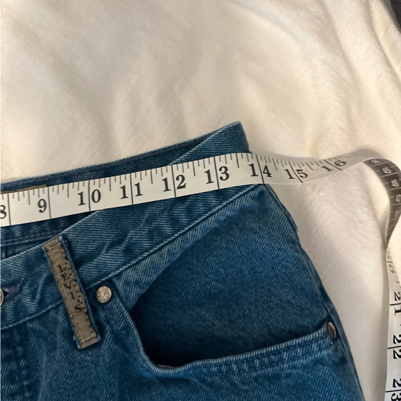 Vintage Levi’s Jeans - Picture 3 of 6